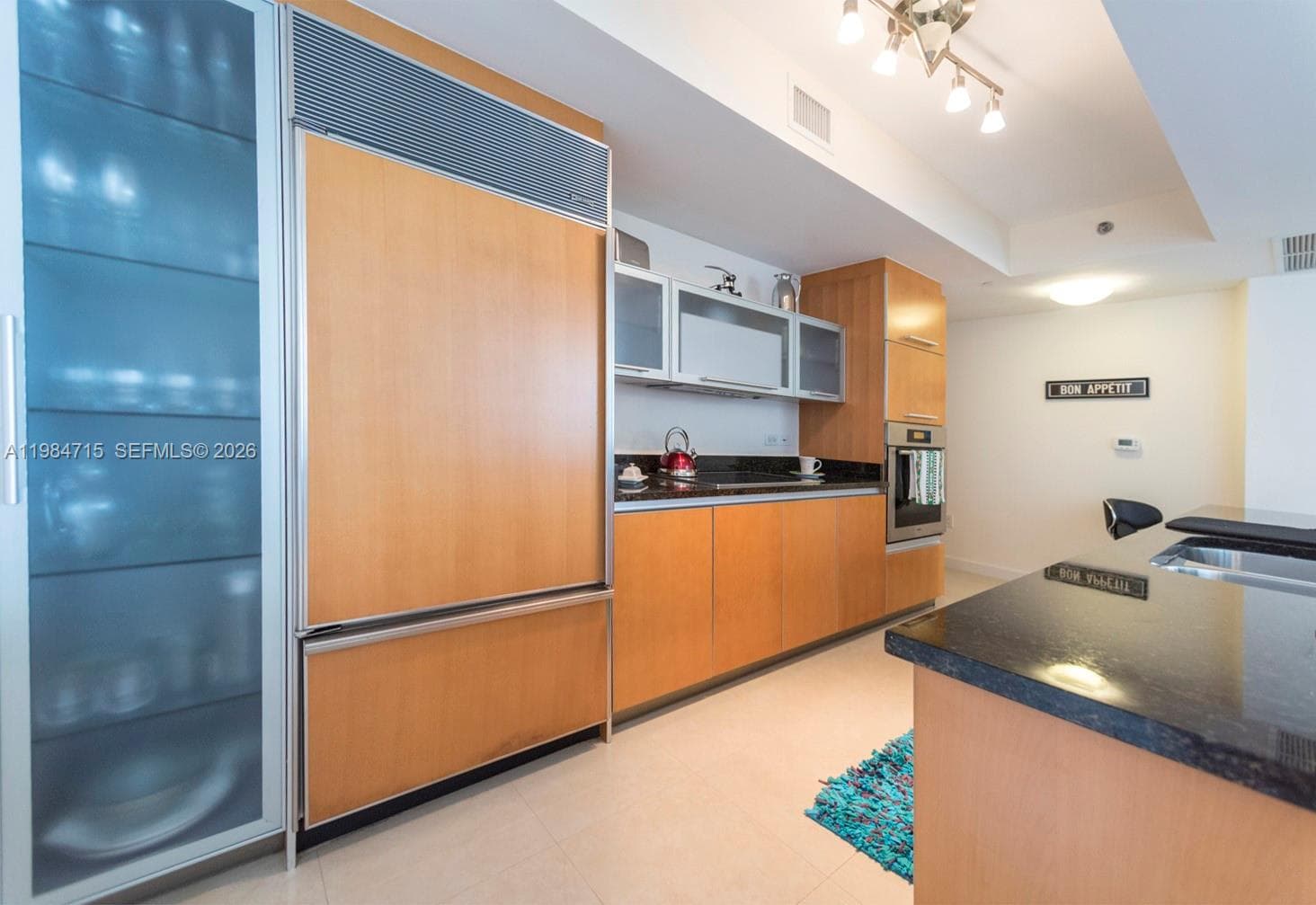 17201 Collins Ave 2104 photo 7