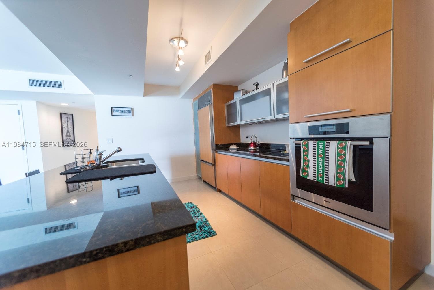 17201 Collins Ave 2104 photo 8