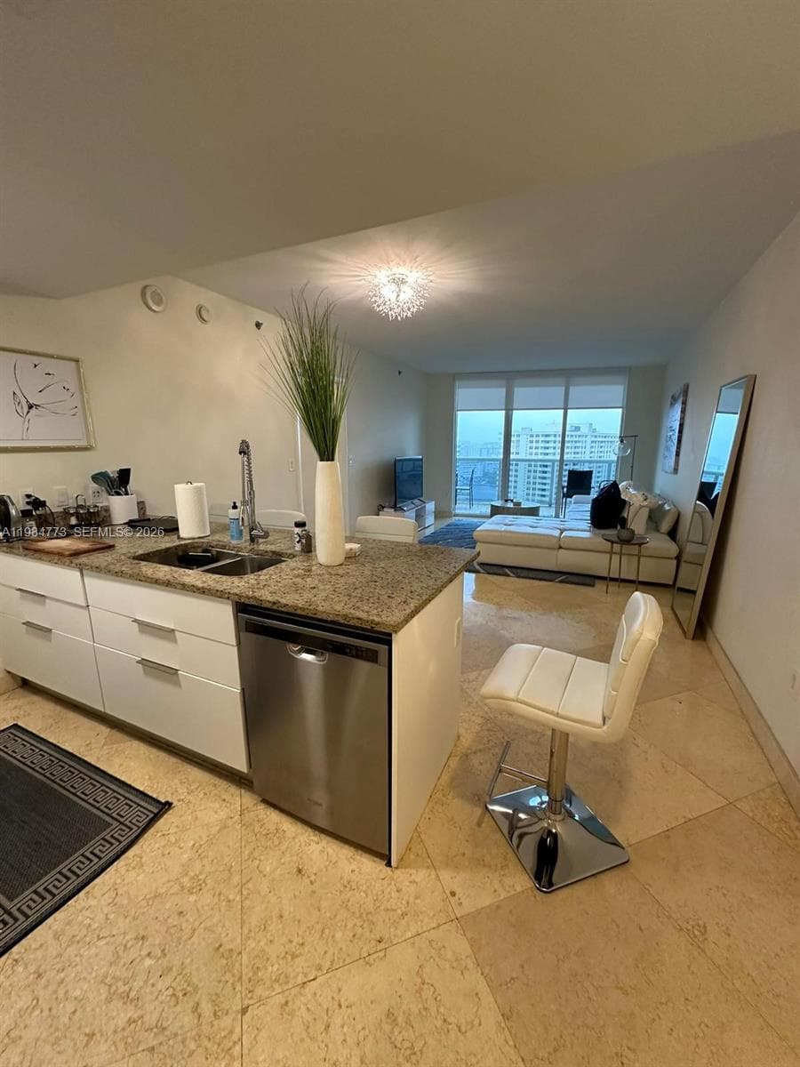 1800 Ocean Dr 1606 photo 11