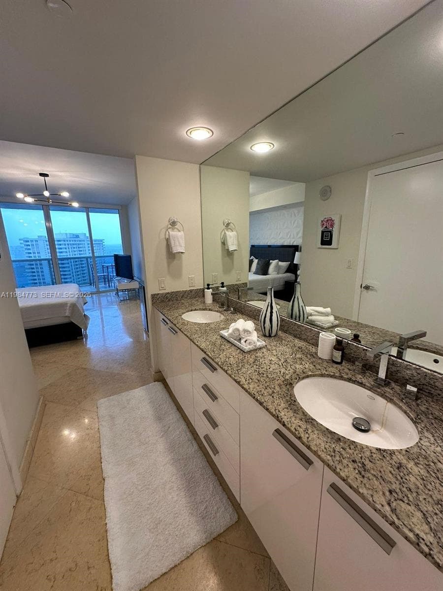 1800 Ocean Dr 1606 photo 25