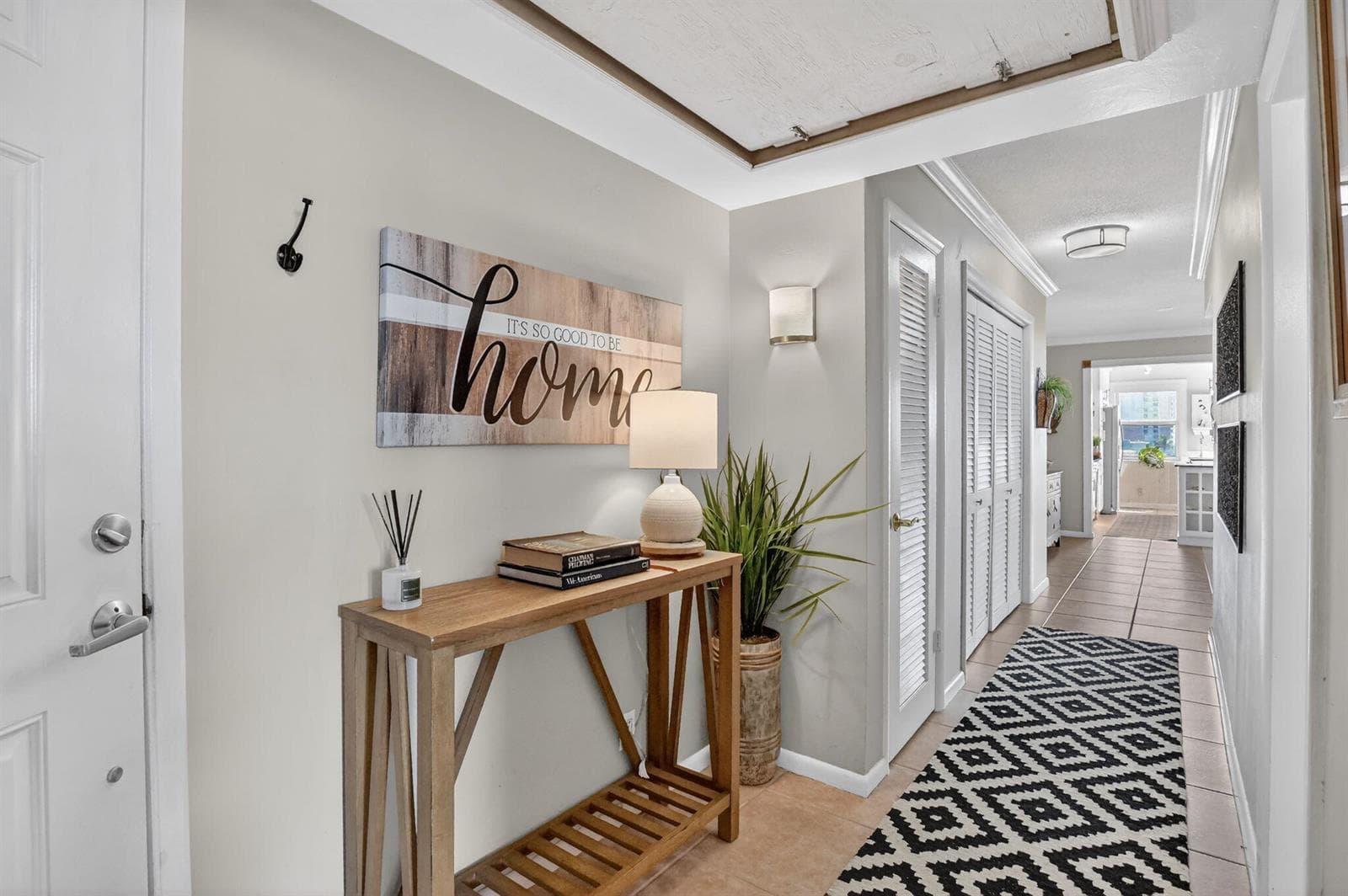 1050 Hillsboro Mile #602w 1