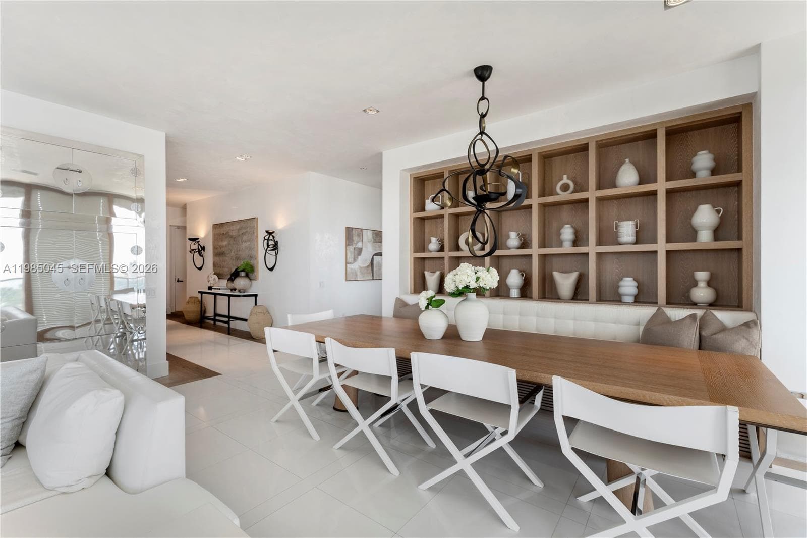 800 Pointe Dr 3