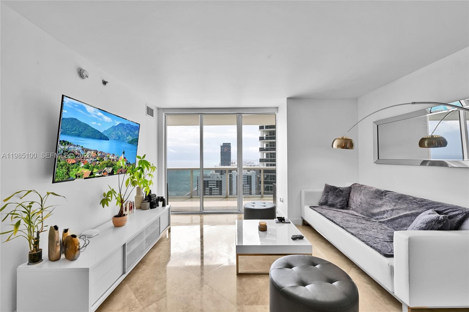 1830 Ocean Dr 3104 photo 6