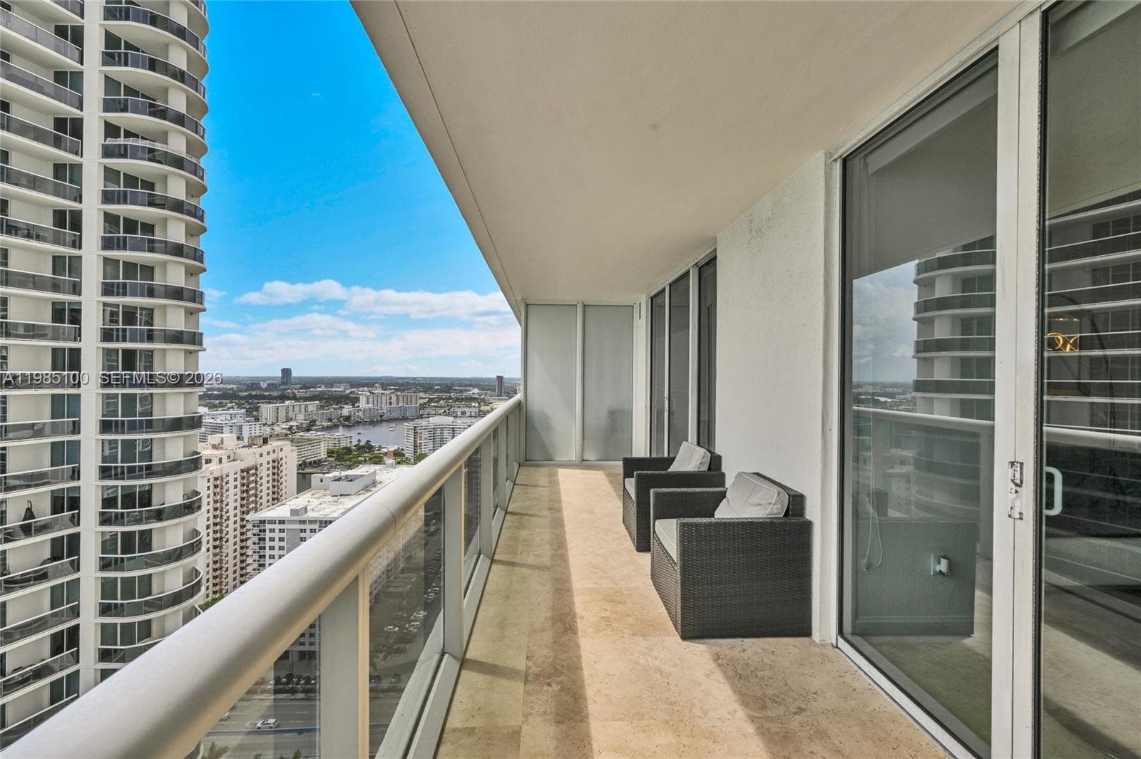 1830 Ocean Dr 3