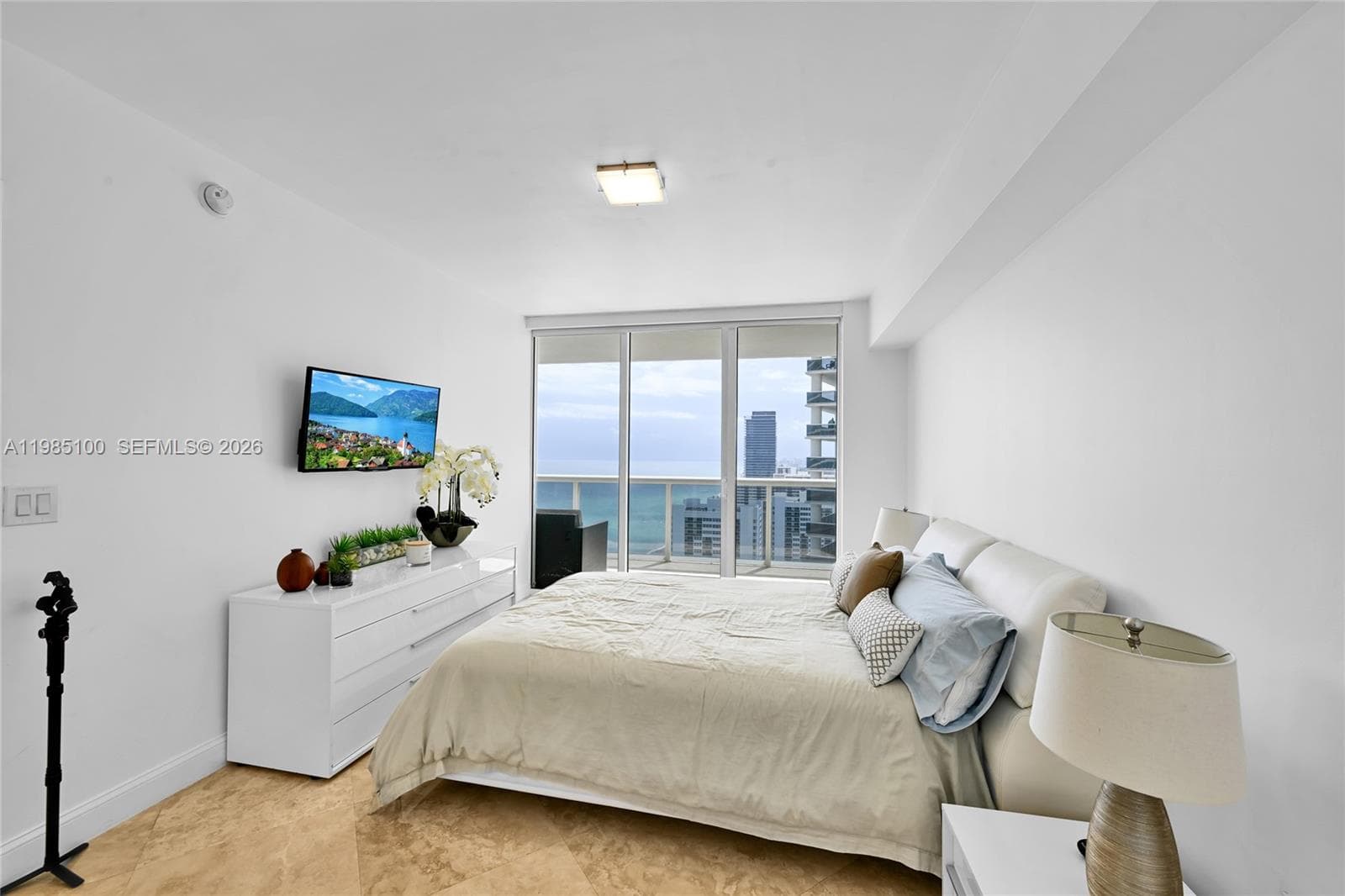1830 Ocean Dr 3104 photo 20