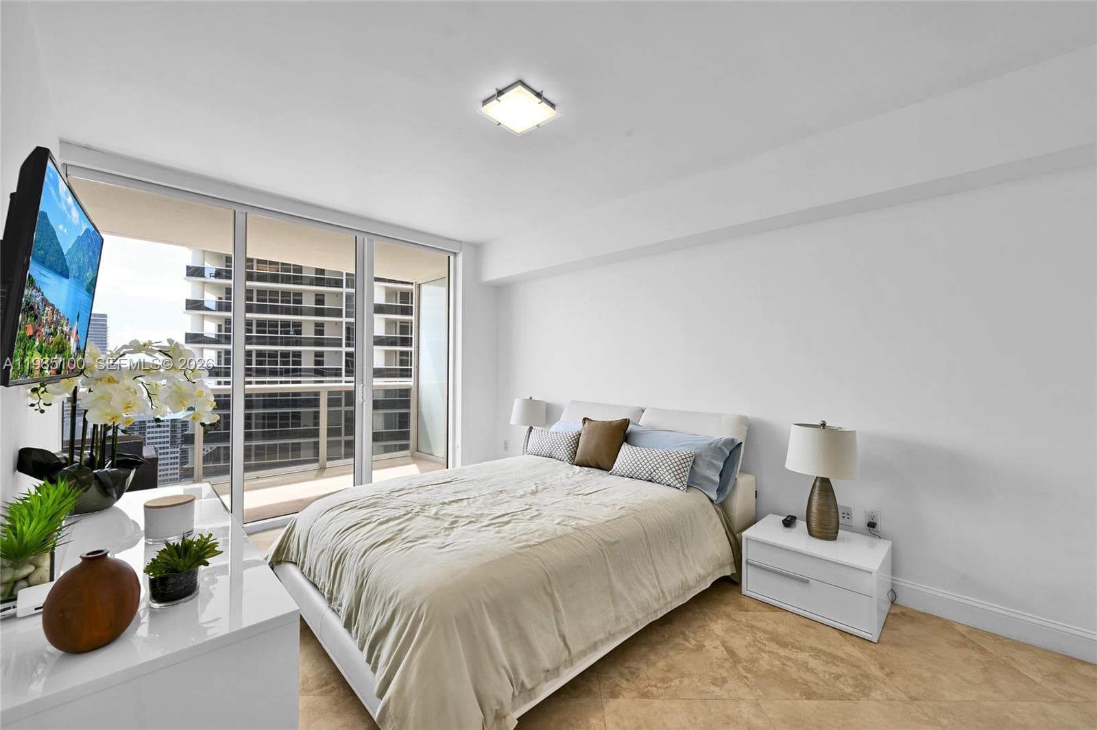 1830 Ocean Dr 3104 photo 19