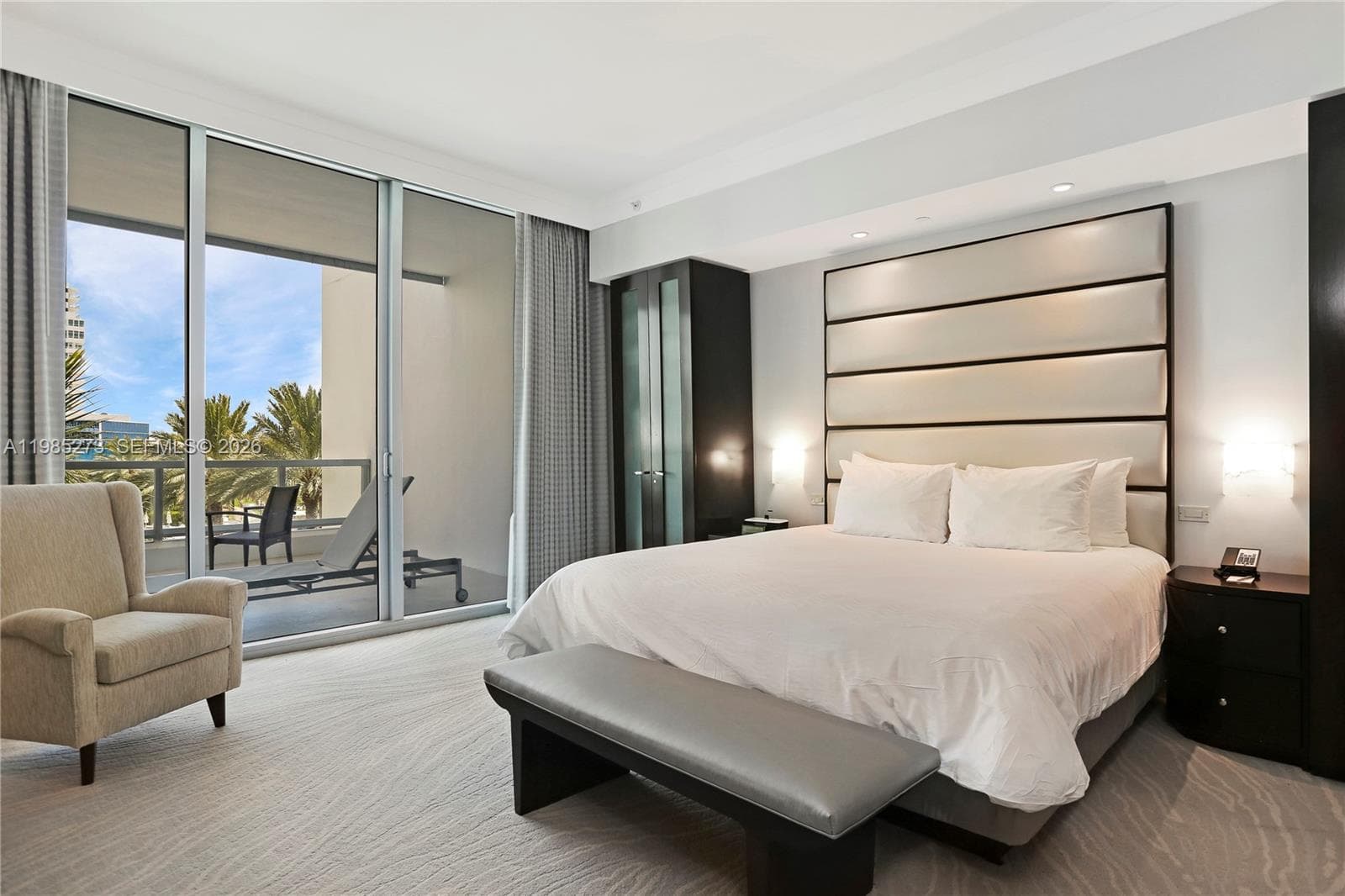 4391 Collins Ave 307 photo 15