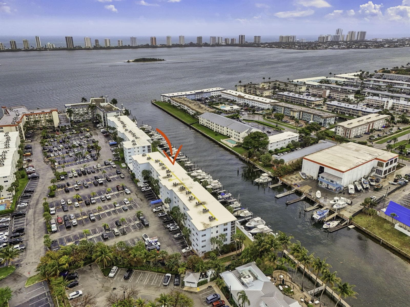 108 Paradise Harbour Boulevard #305 3