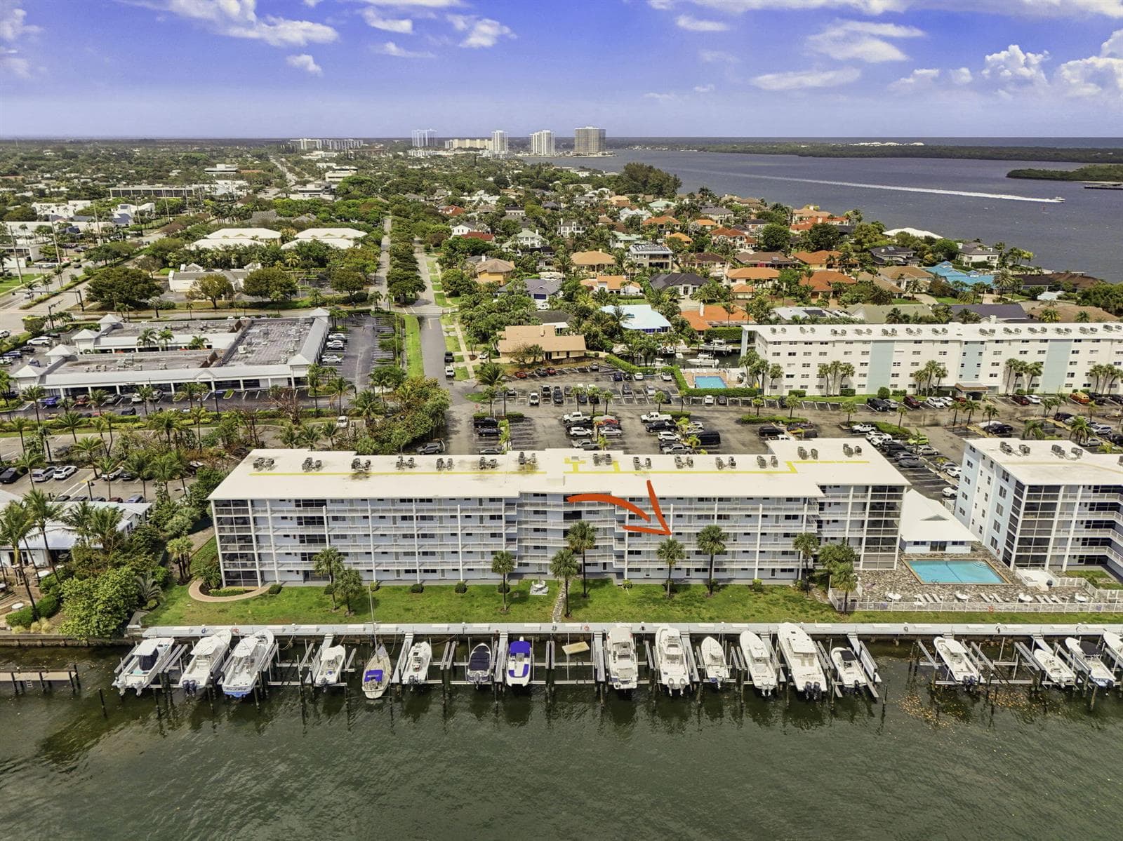 108 Paradise Harbour Boulevard #305 4