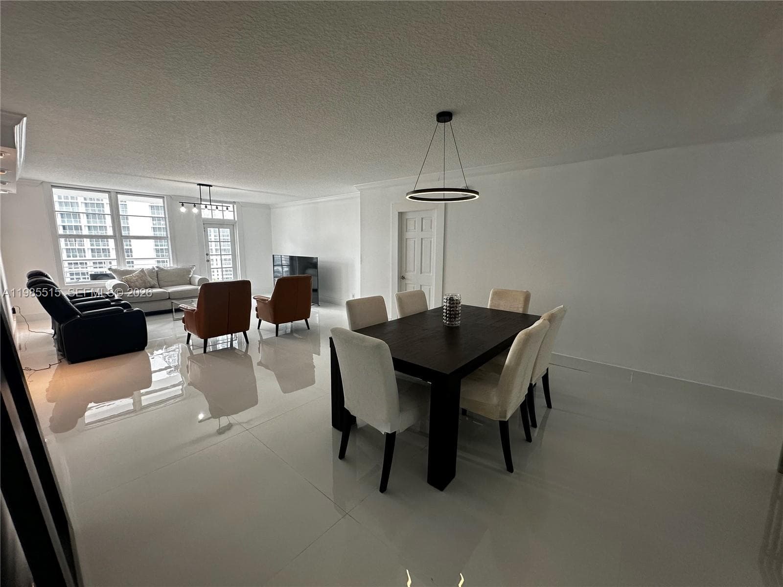 2851 Ocean Blvd photo 10