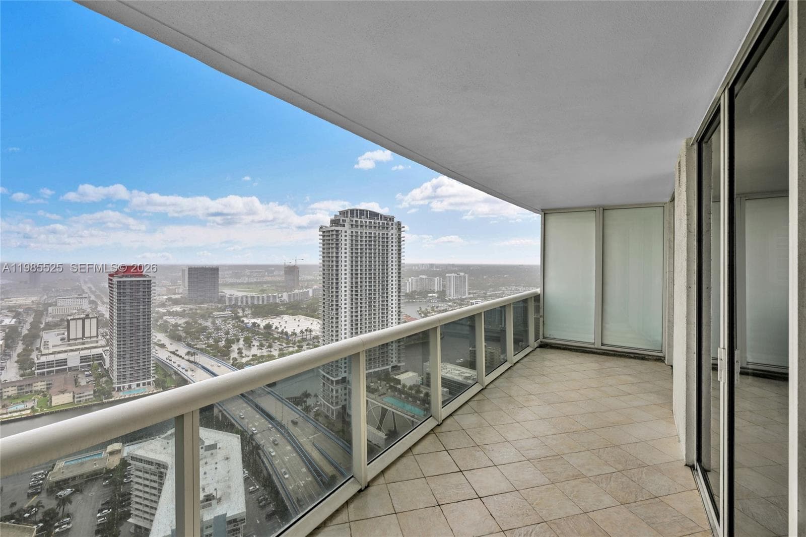 1800 Ocean Drive 3908 photo 17