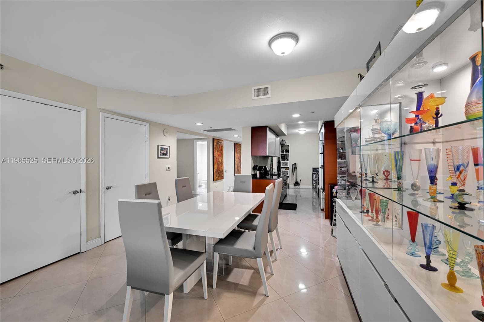 1800 Ocean Drive 3908 photo 11