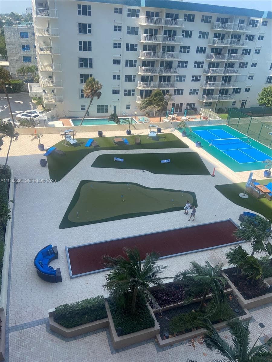 1800 Ocean Blvd 5