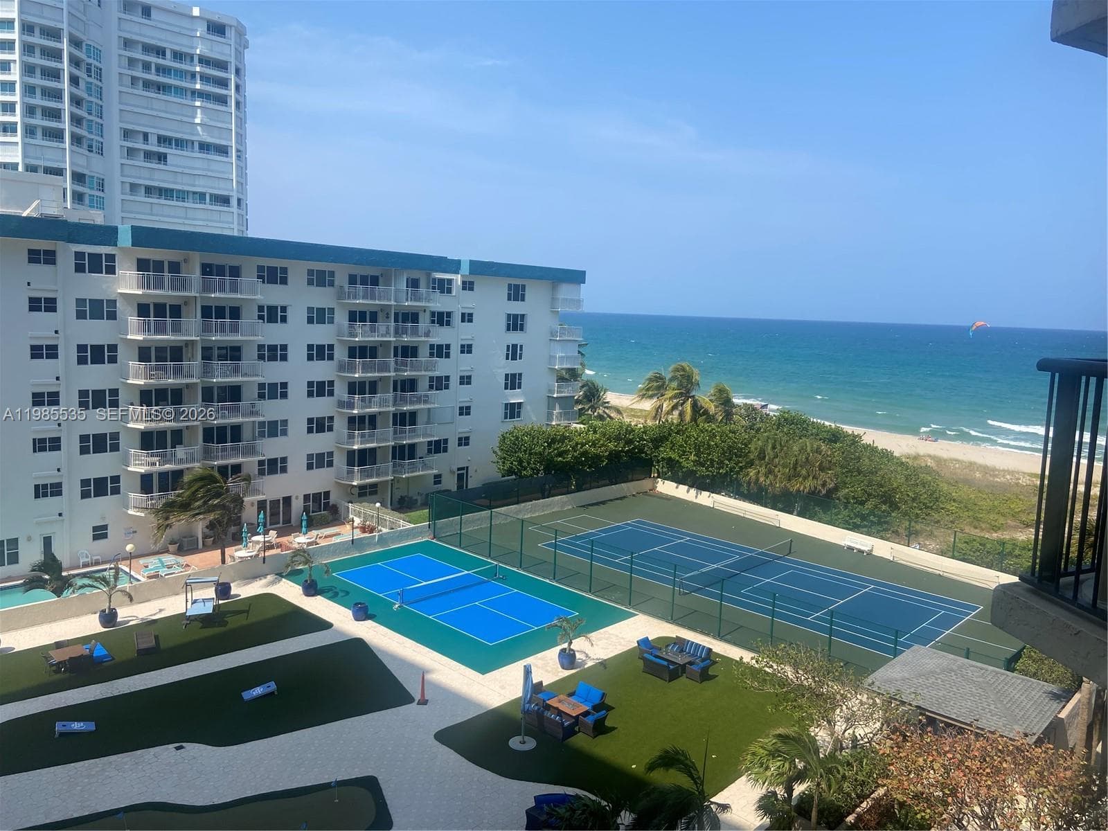 1800 Ocean Blvd 4
