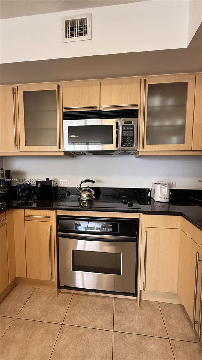 2080 S Ocean Dr 905 photo 18