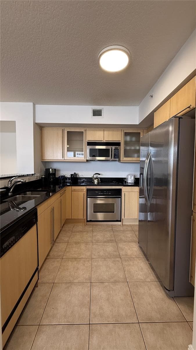 2080 S Ocean Dr 905 photo 15