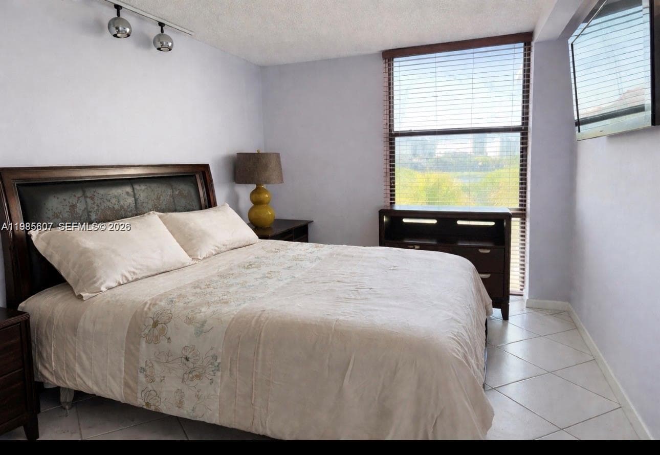 3675 N Country Club Dr 508 photo 6