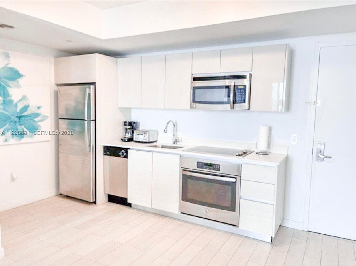 2602 Hallandale Beach Blvd 3