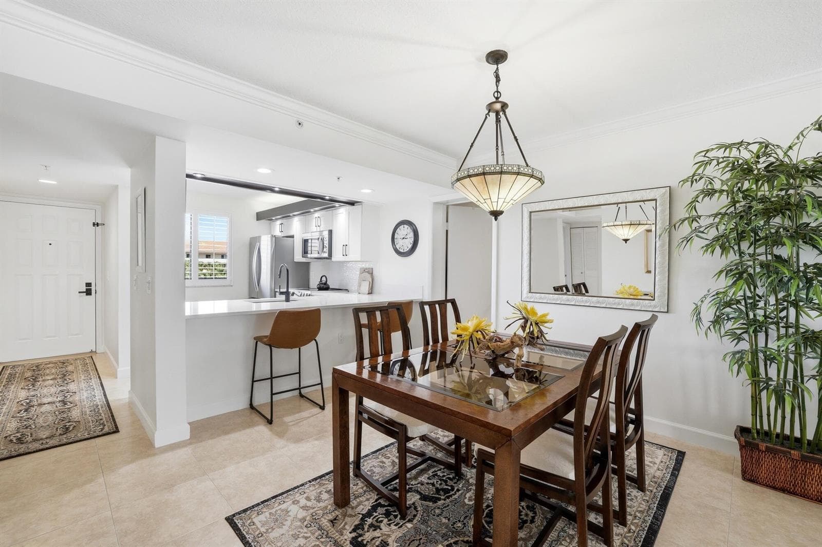 2101 Marina Isle Way #404 3