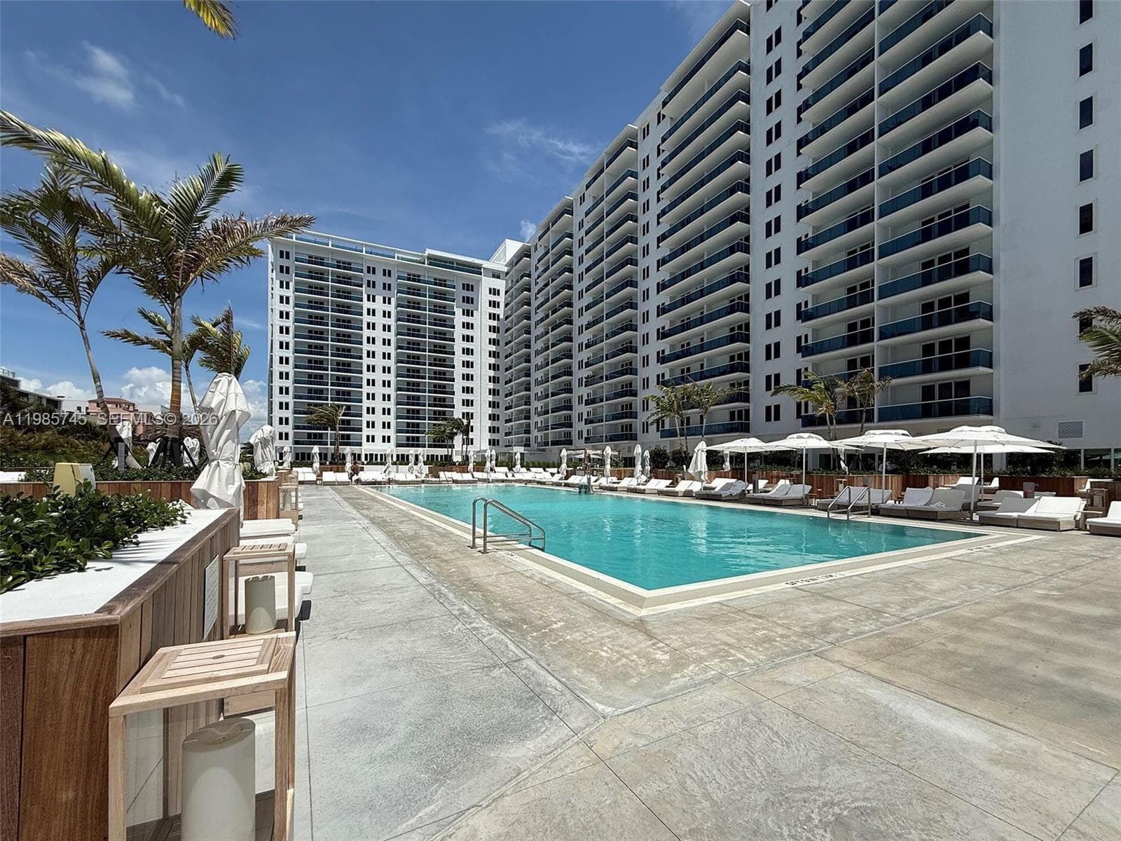 2301 Collins Ave 311 photo 23