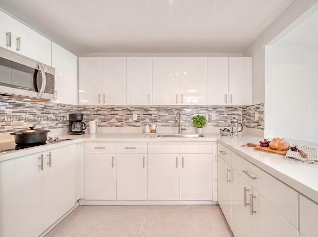 2301 Collins Ave 311 photo 12