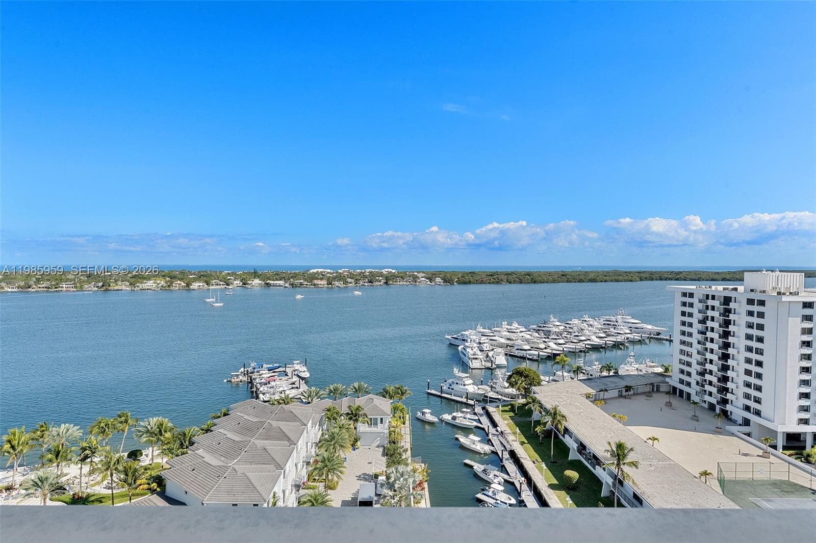 3 Water Club Way 1401 photo 15