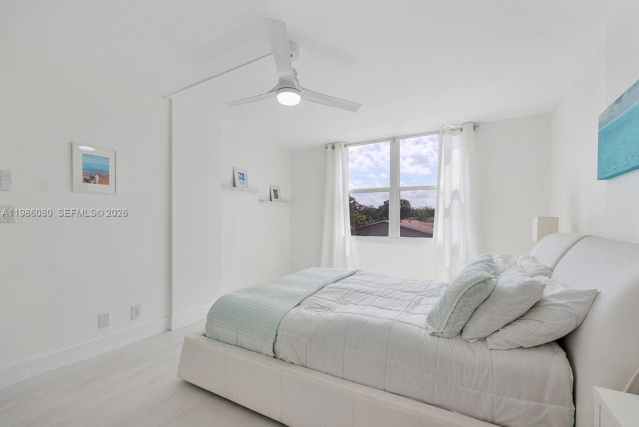 109 Royal Park Dr 2F photo 12