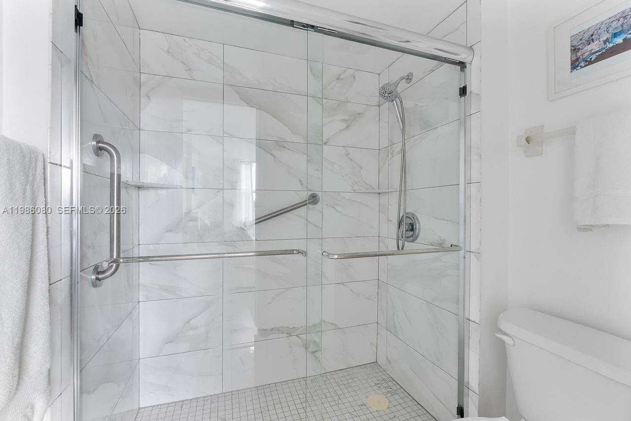 109 Royal Park Dr 2F photo 14