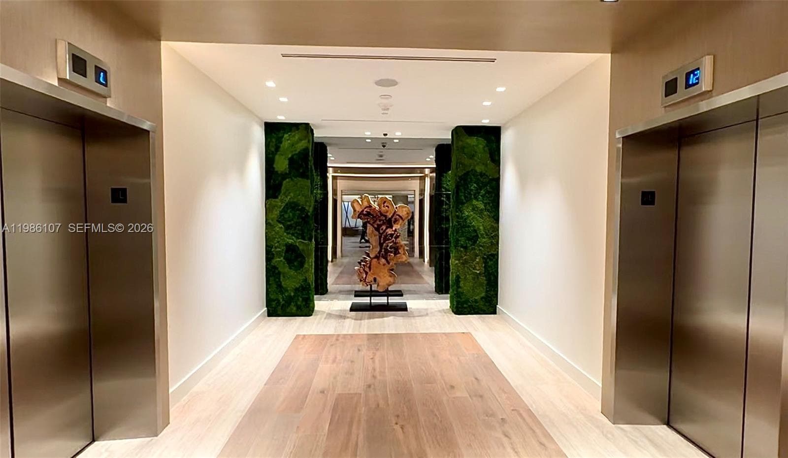 2301 Collins Ave 931 photo 23