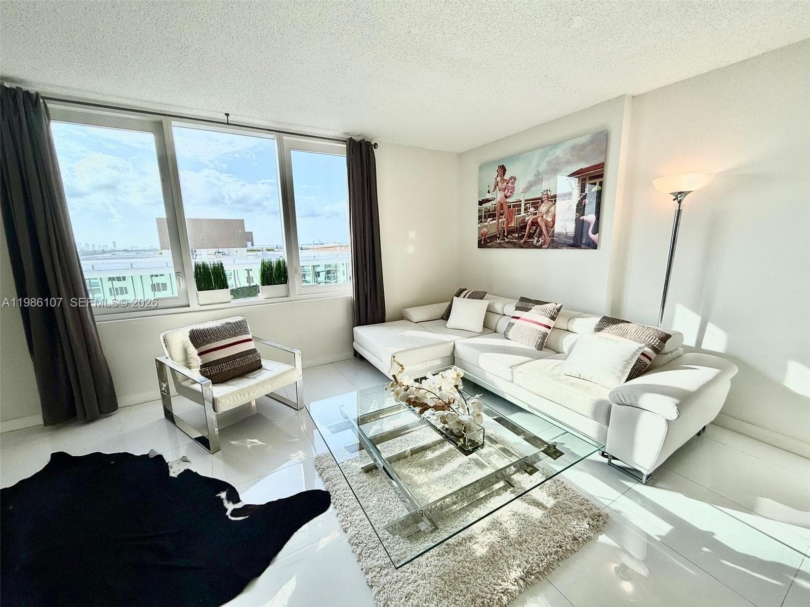 2301 Collins Ave 931 photo 1