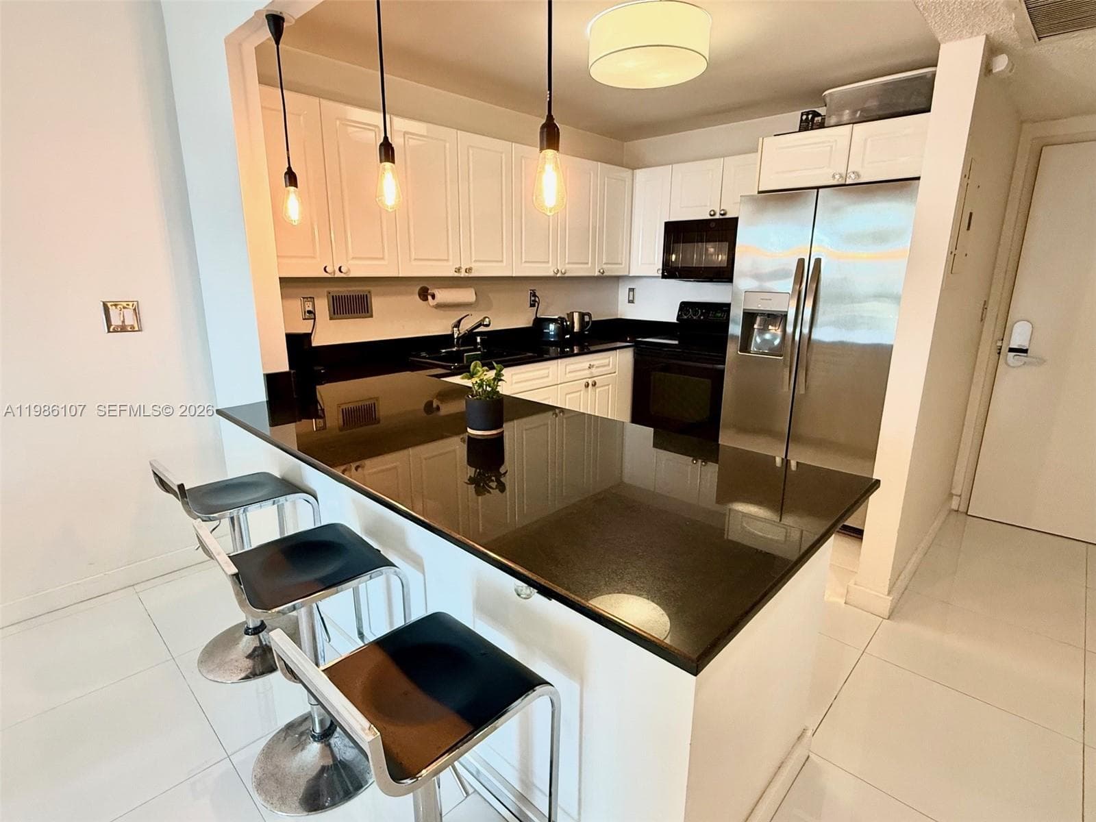 2301 Collins Ave 931 photo 10