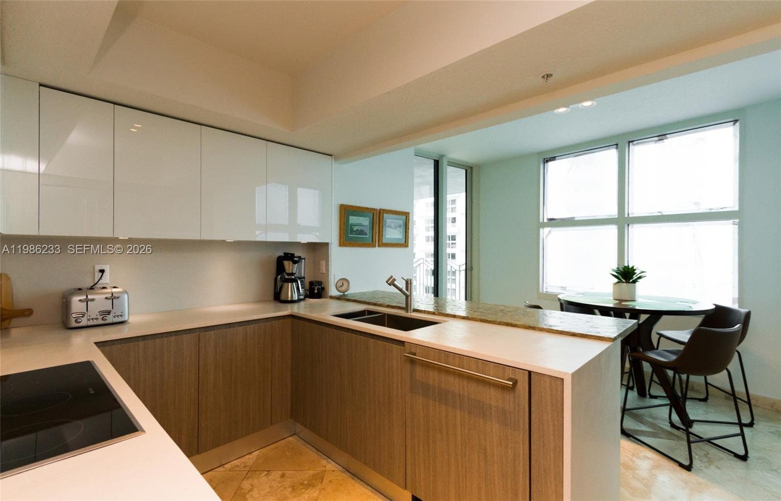 1500 Ocean Dr 601 photo 9