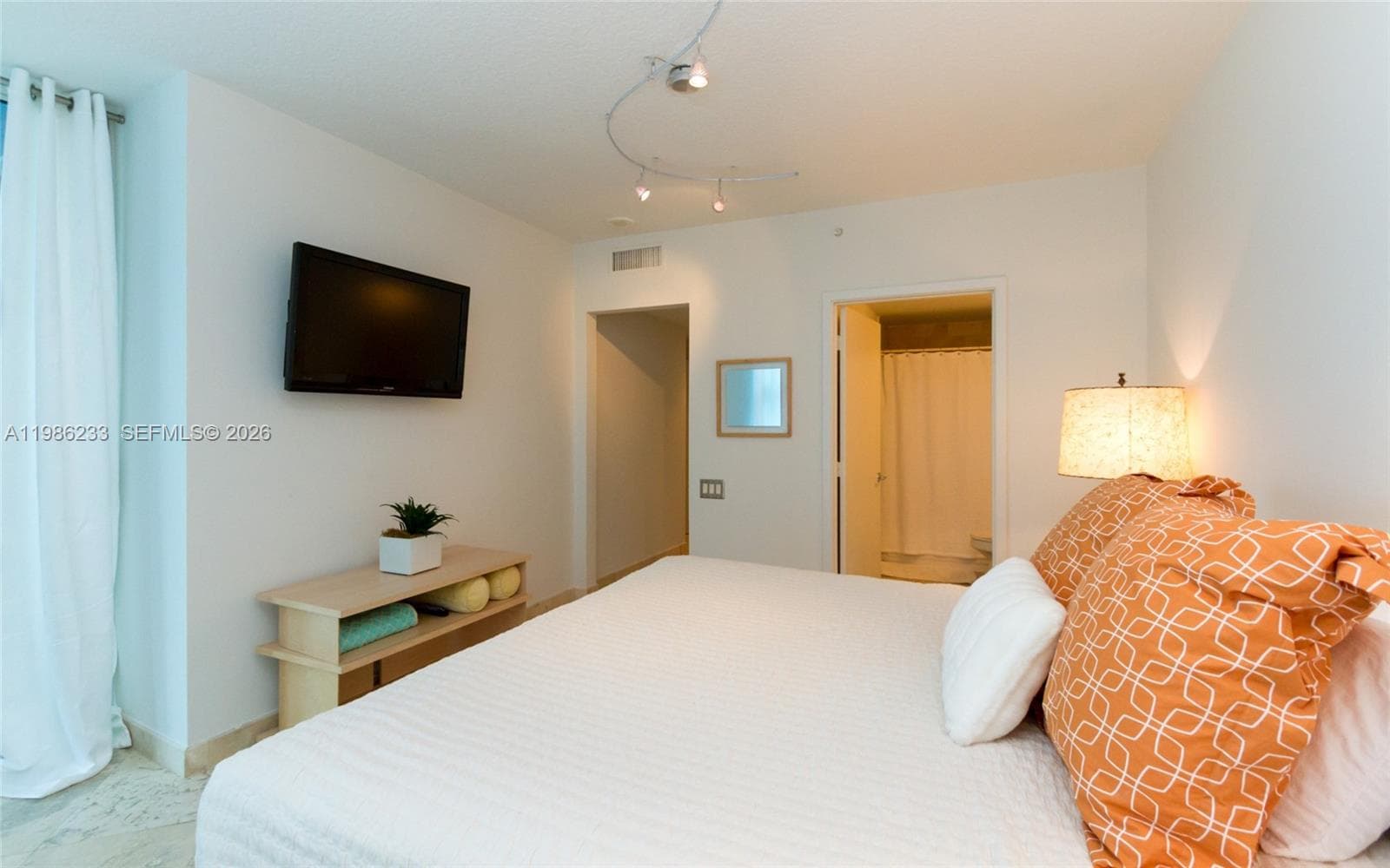 1500 Ocean Dr 601 photo 24