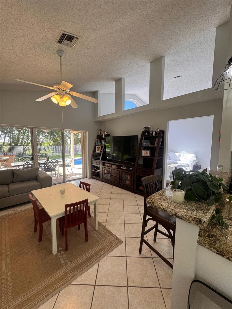 15790 Bent Creek Rd photo 15