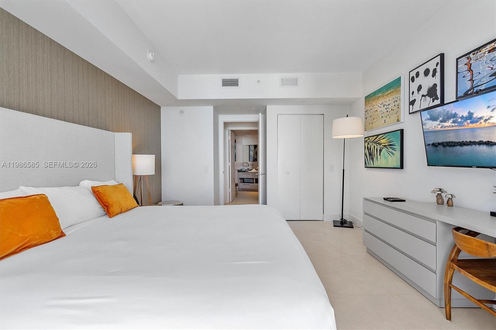 4111 Ocean Dr 3209 photo 23