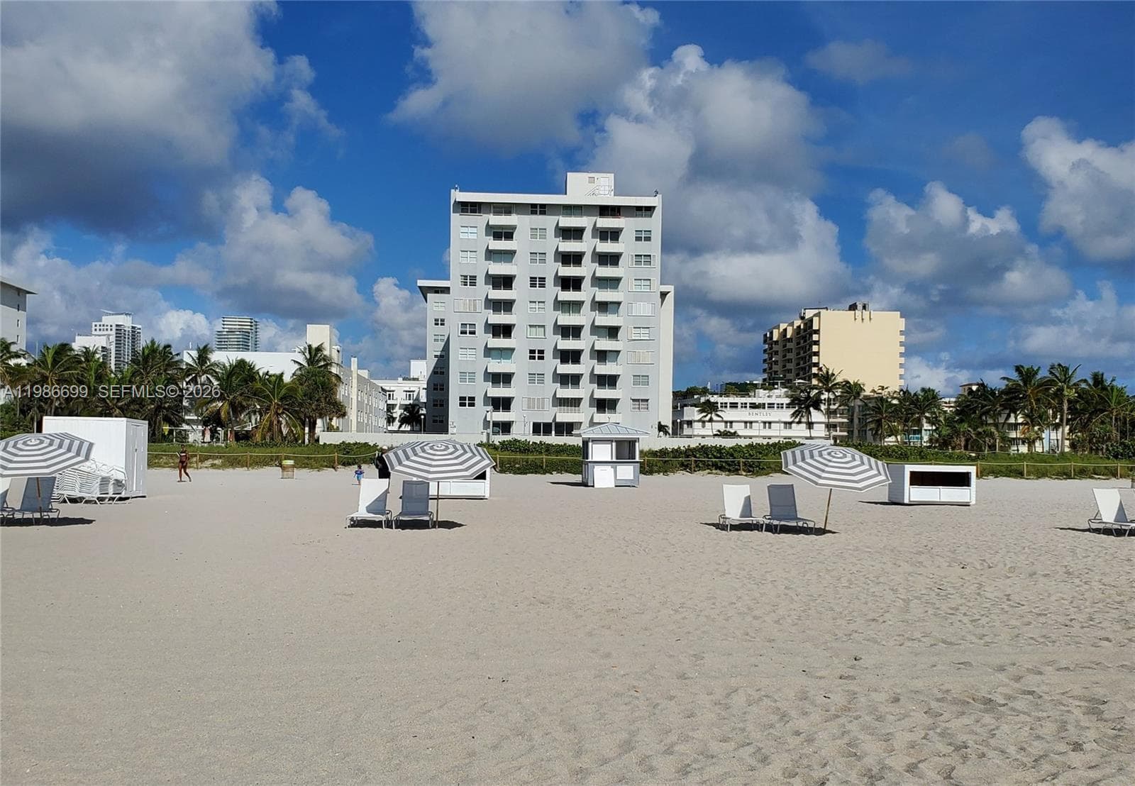 465 Ocean Dr 1102 photo 25