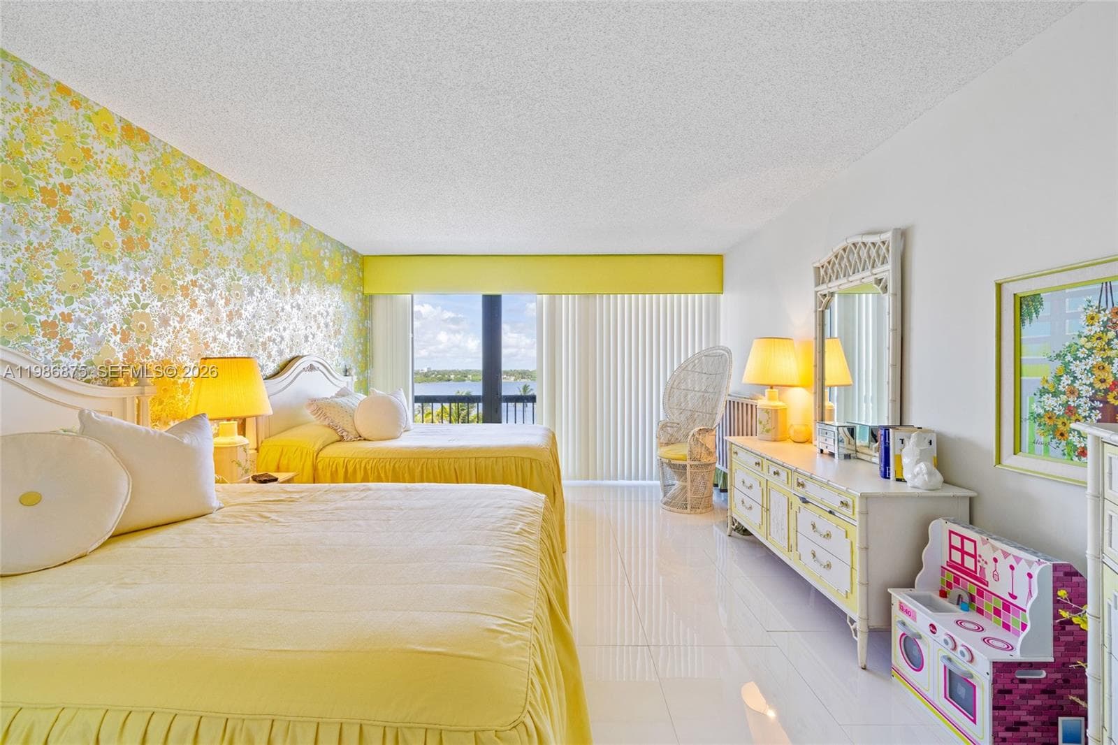 2660 Ocean Blvd 4