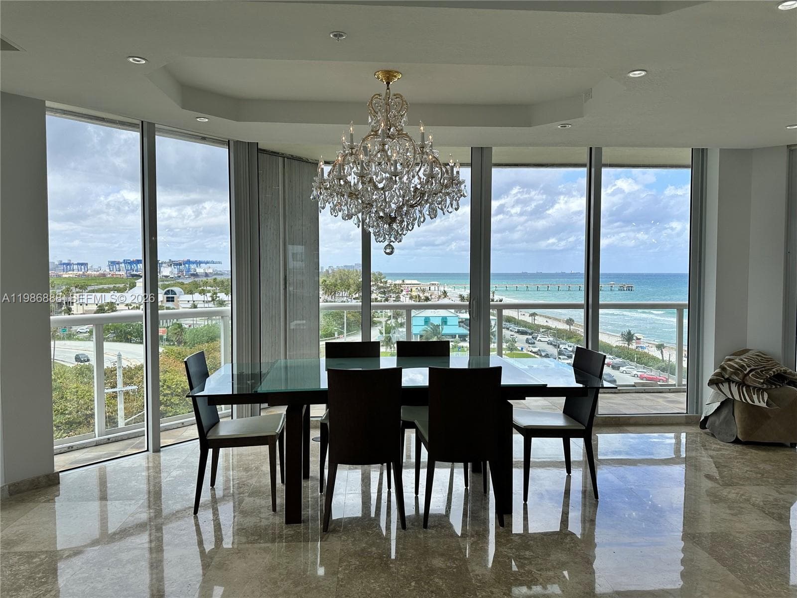 6051 N Ocean Dr 704 photo 9