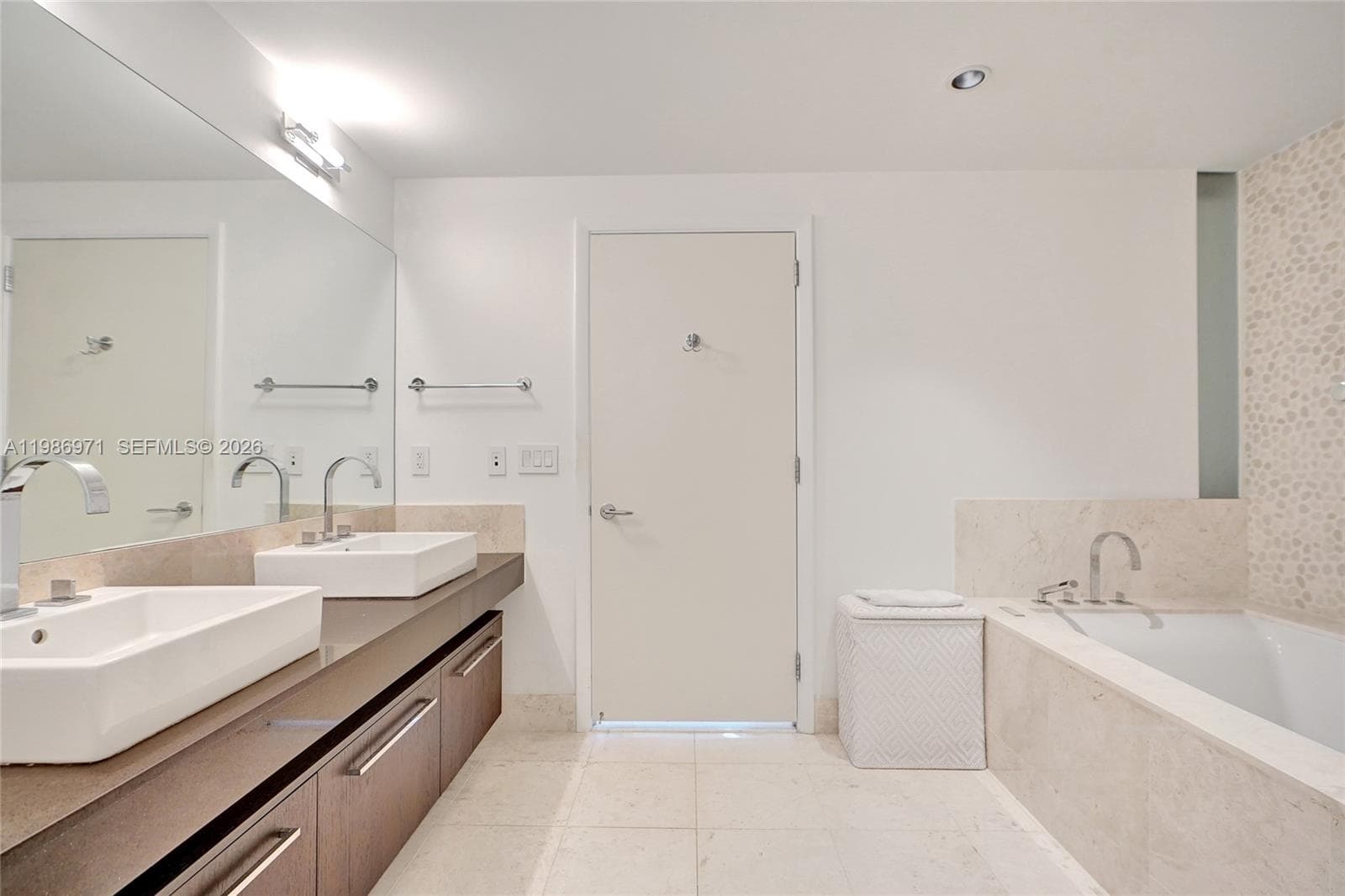 17121 Collins Ave 3206 photo 14