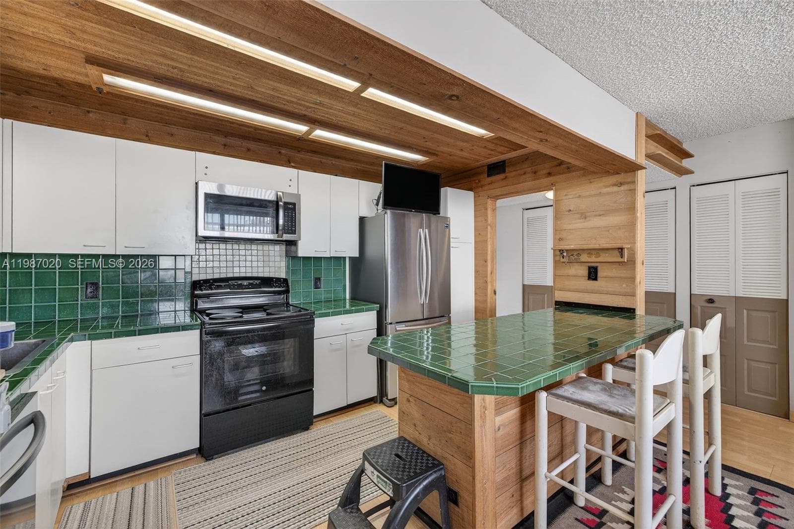 3350 NE 192nd St 5H-B photo 14