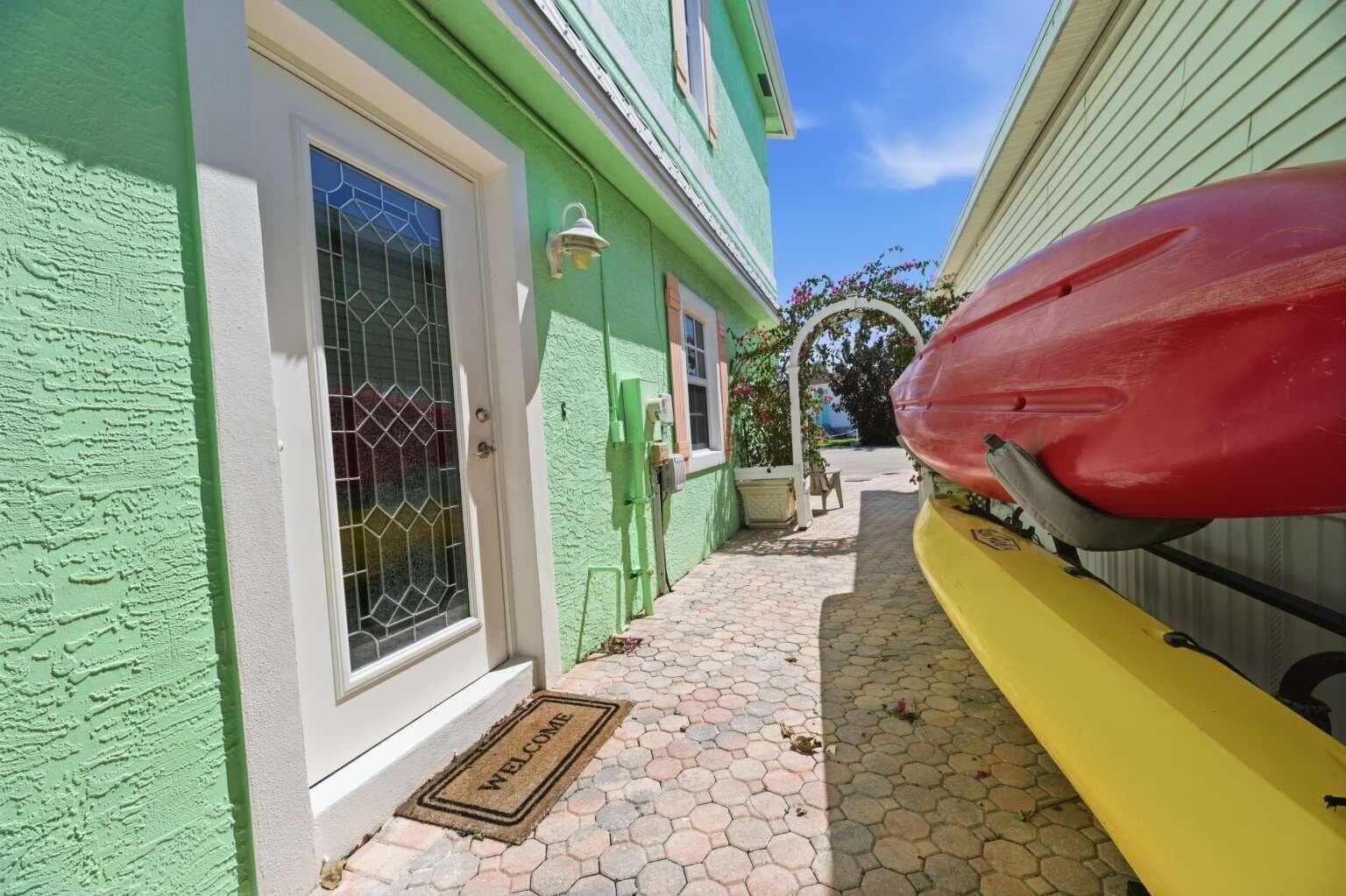 10701 S Ocean #817 4