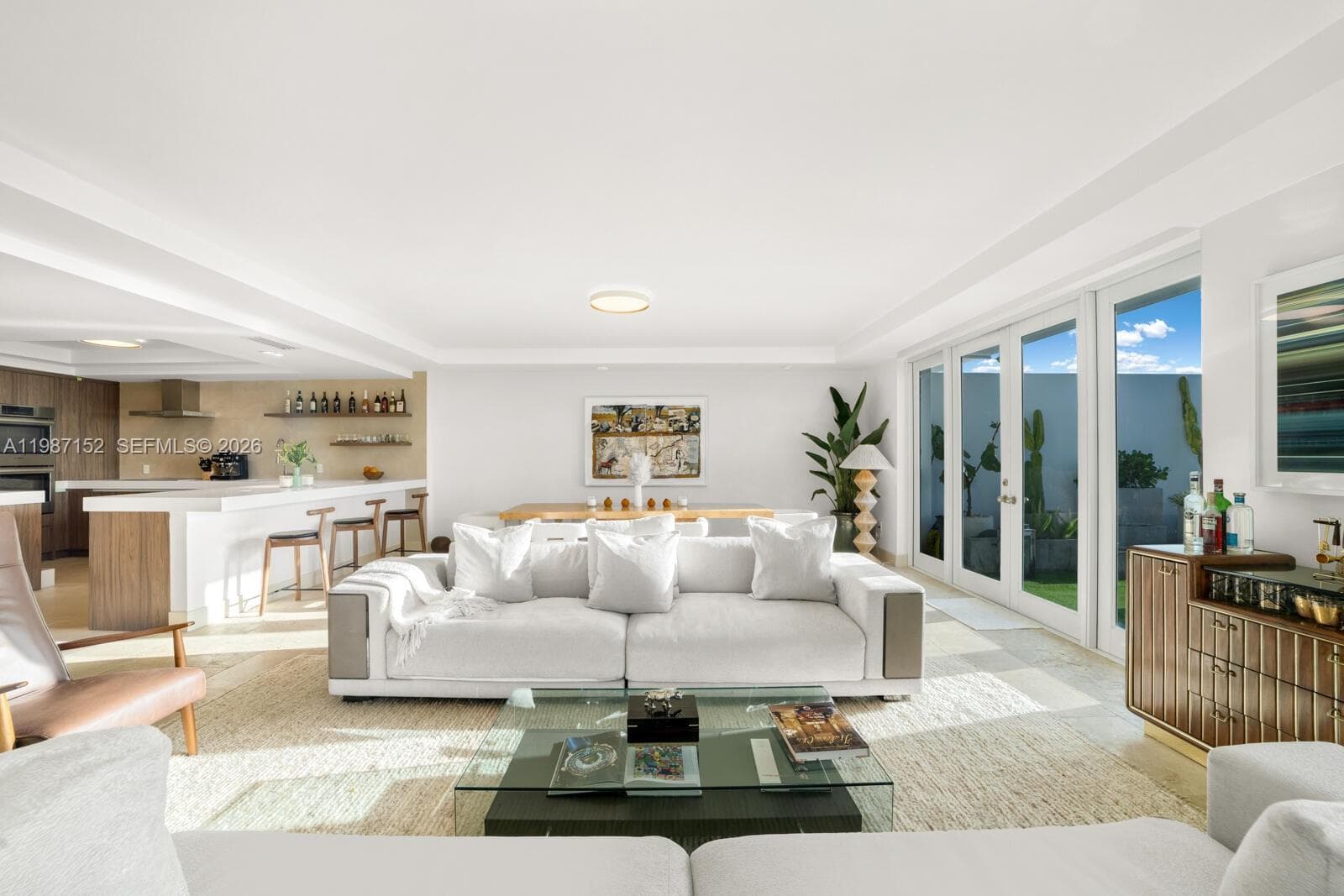 5600 Collins Ave 3