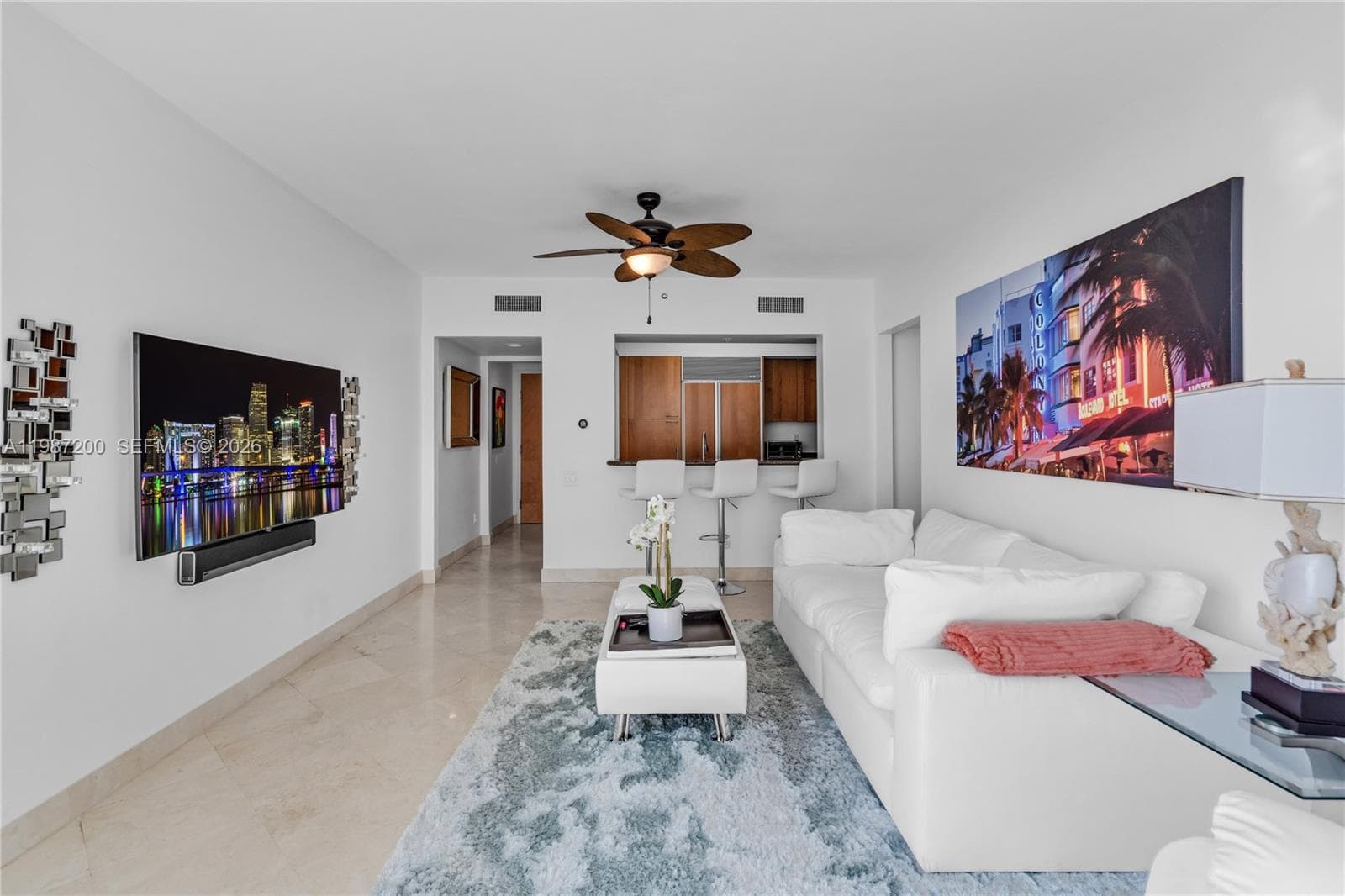 1500 Ocean Dr 907 photo 3