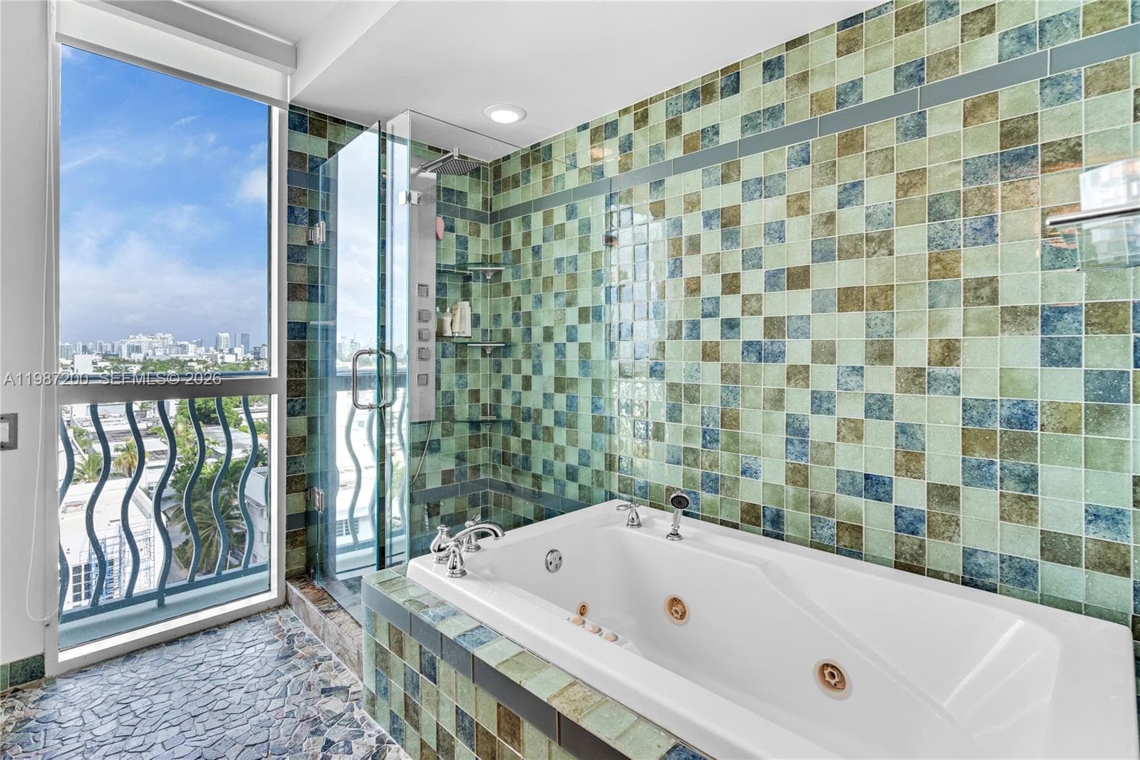 1500 Ocean Dr 907 photo 19