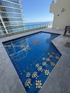 17875 COLLINS AVE 4
