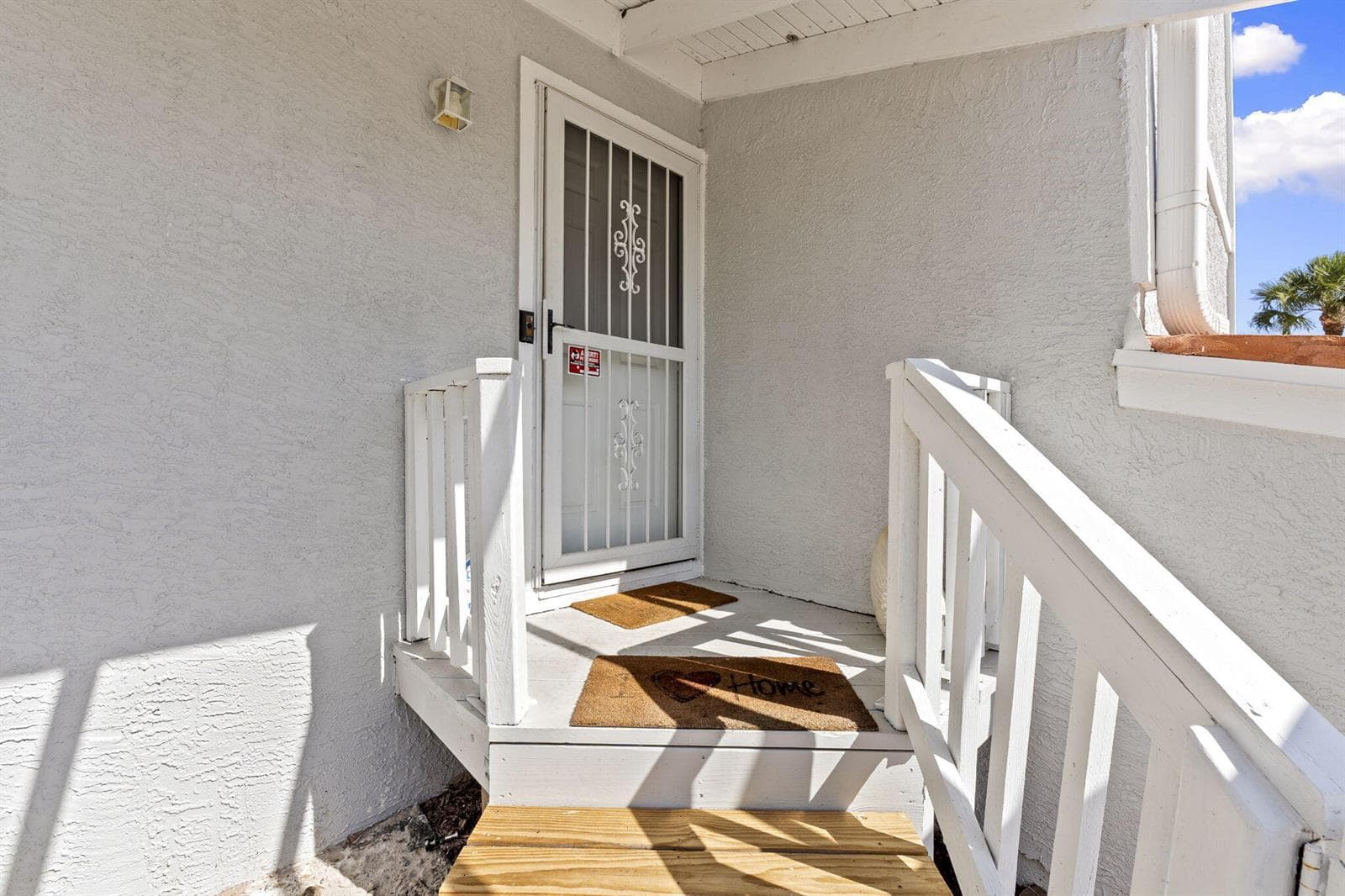 2985 SE South Lookout Boulevard #3 5