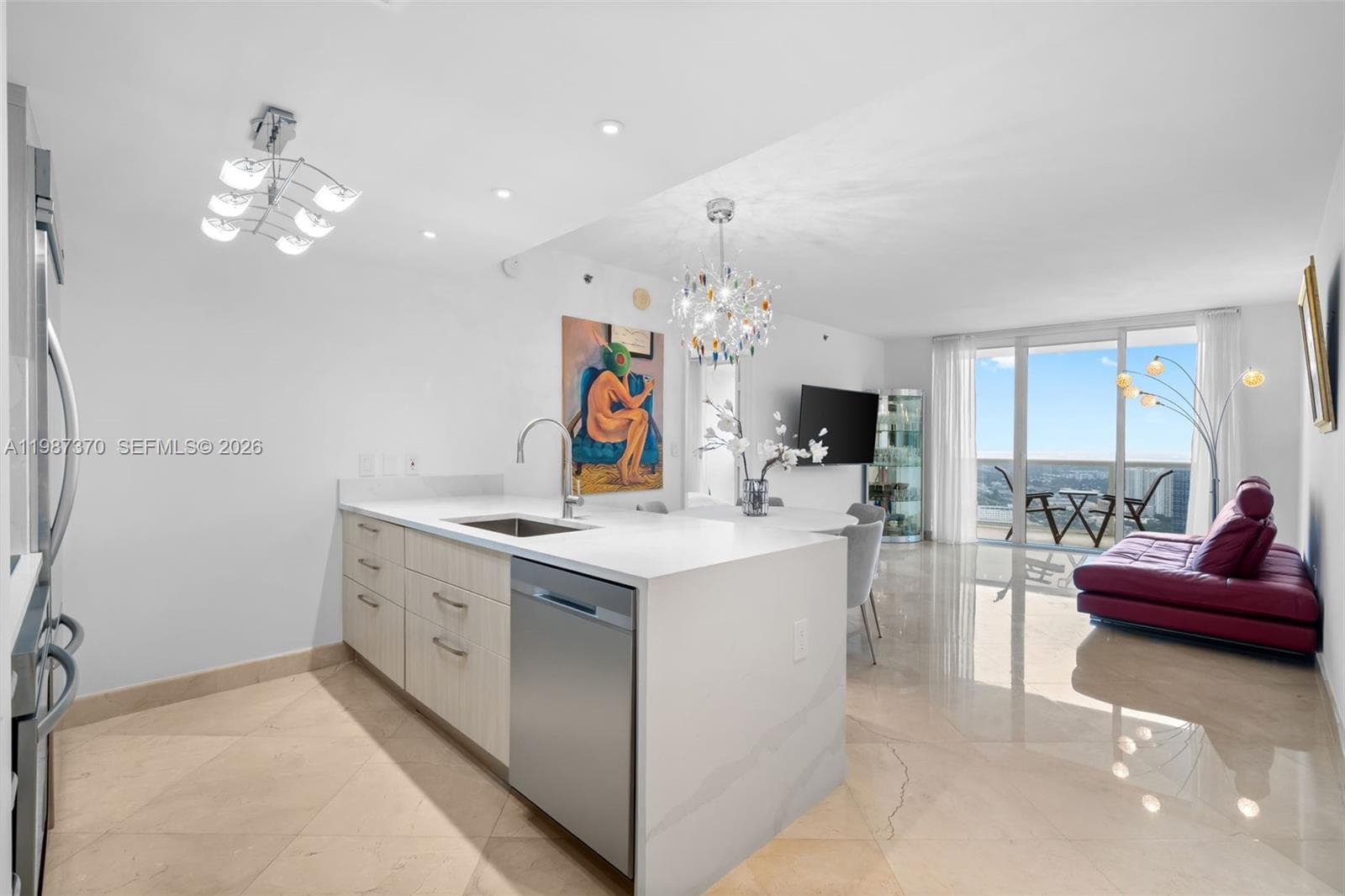 1850 Ocean Dr 2