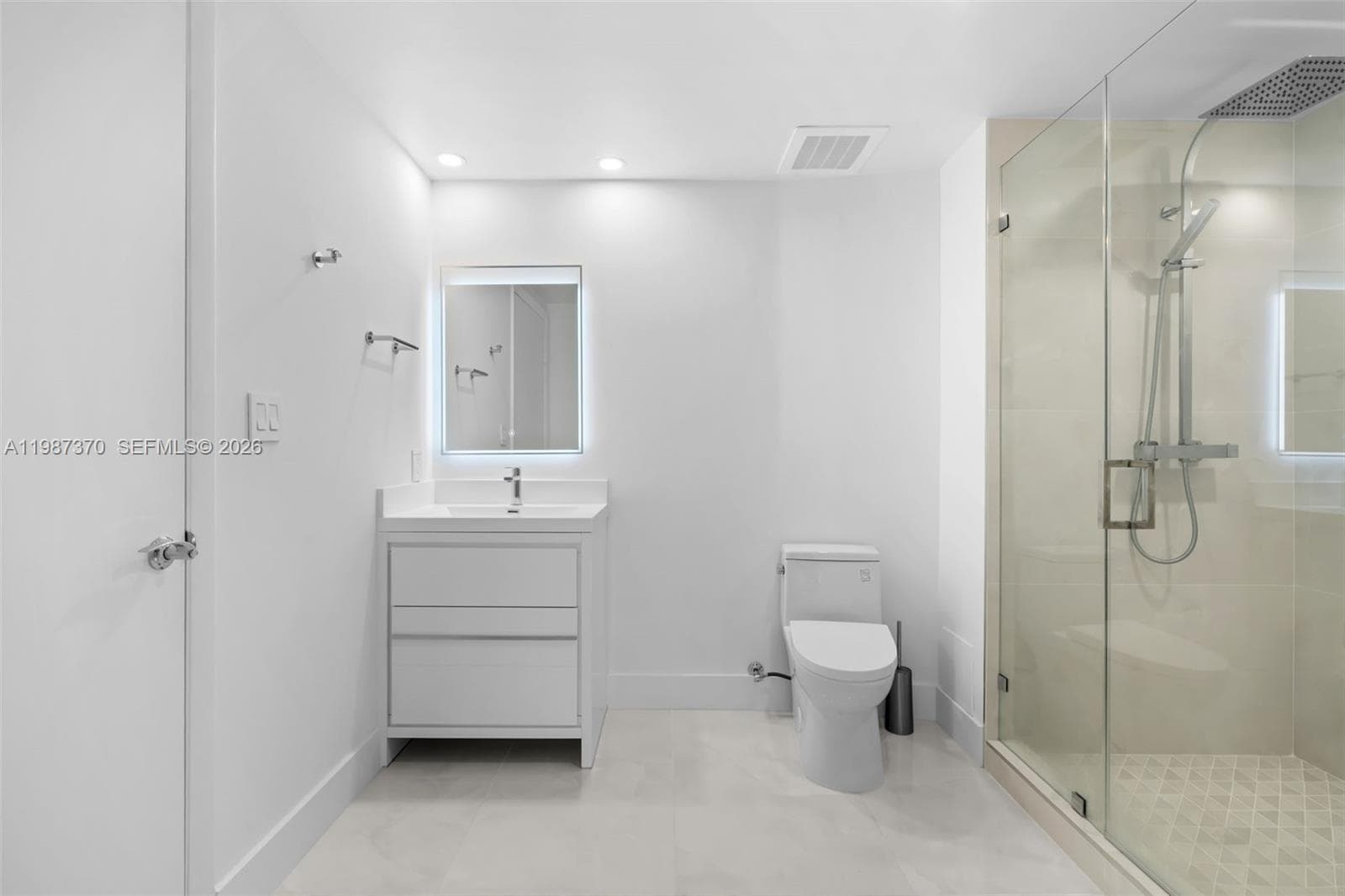 1850 S Ocean Dr 4206 photo 17