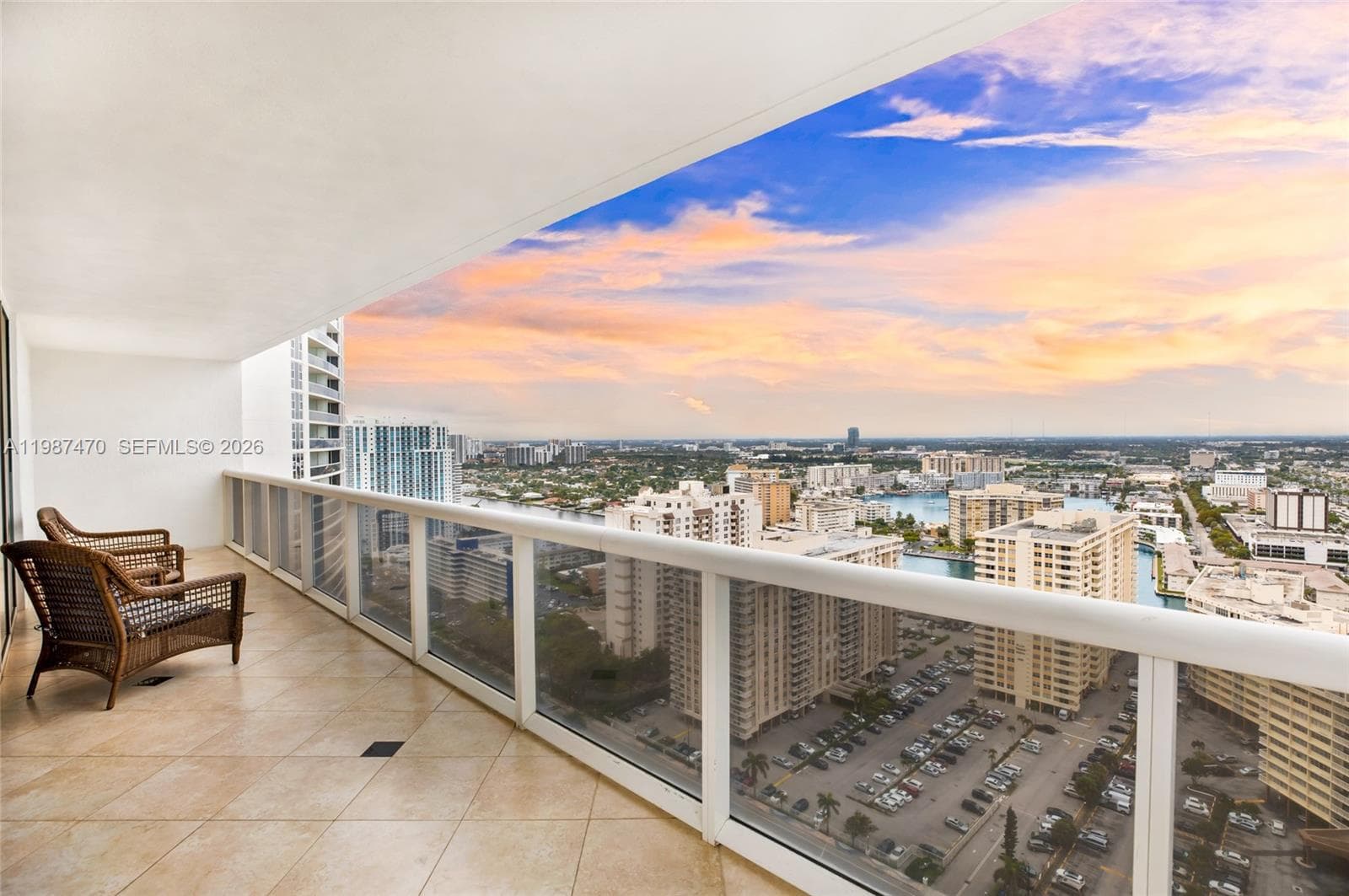 1830 Ocean Dr 3