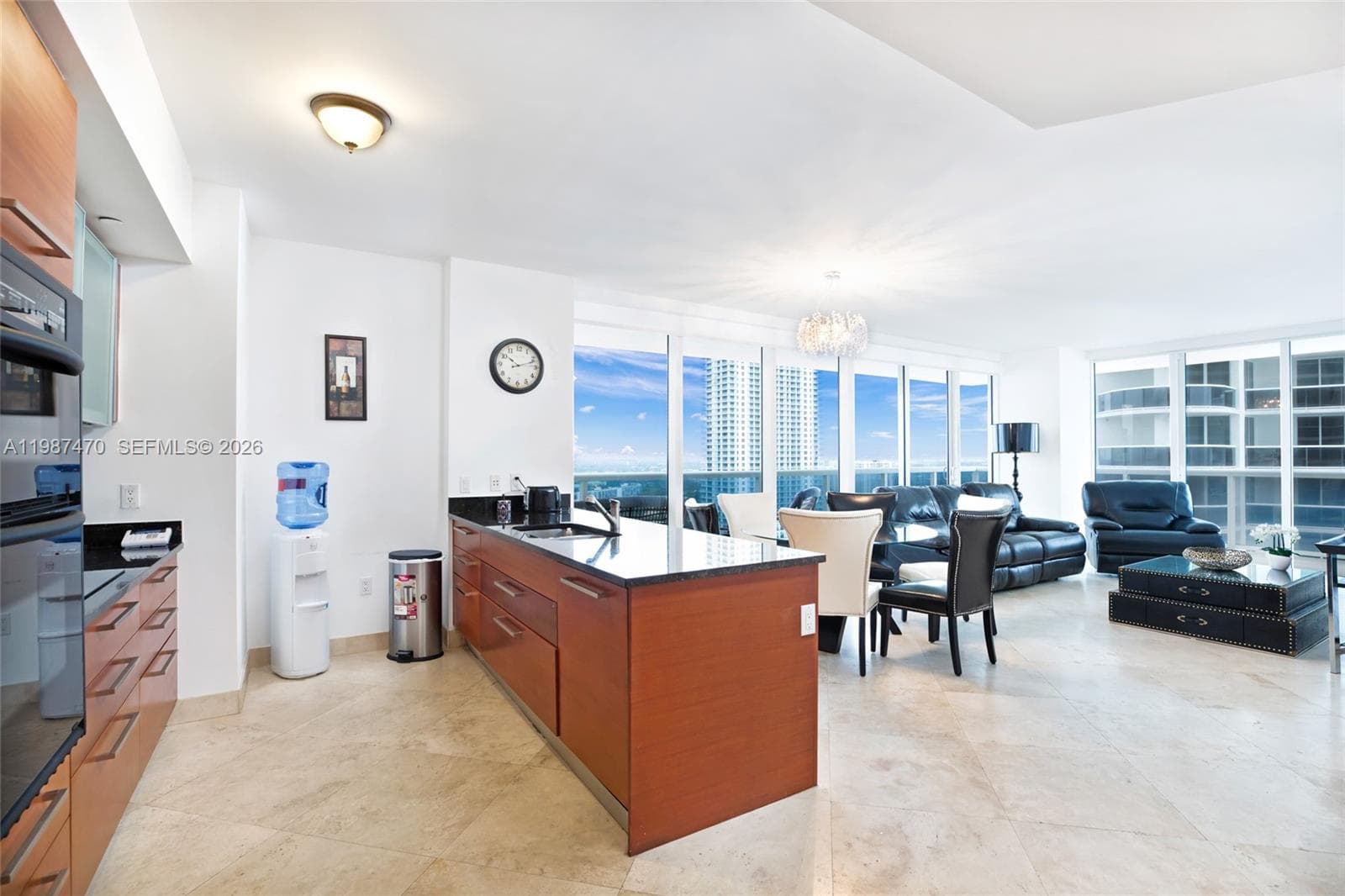 1830 Ocean Dr 5
